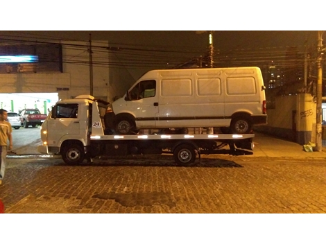 Guincho de Vans na Rua da Paz 