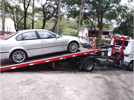 Guincho 24 horas na Avenida Vereador José Diniz 