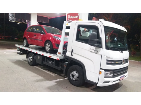 Guincho de Utilitários na Av. Eusébio Stevaux 