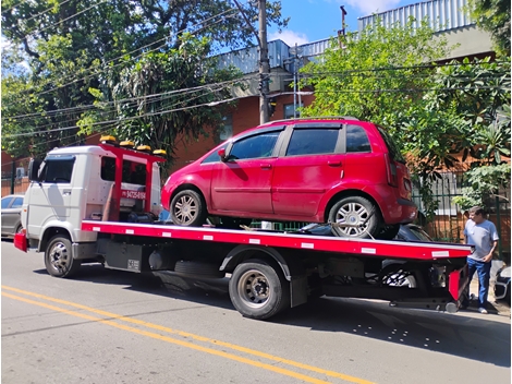 Serviço de guincho na Avenida Interlagos 