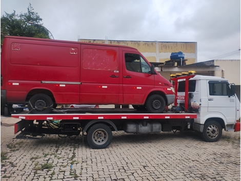 Serviço de guincho na Av Bandeirantes 