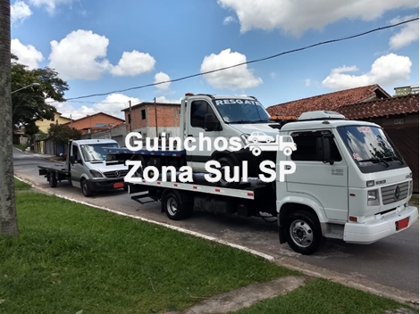 Transporte de Empilhadeira na Avenida Guarapiranga